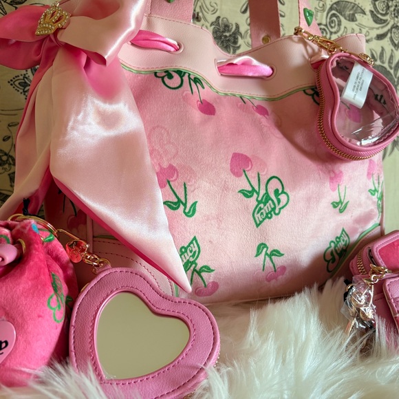 Juicy Couture Retro Custom Pink Cherry Set - Picture 7 of 7